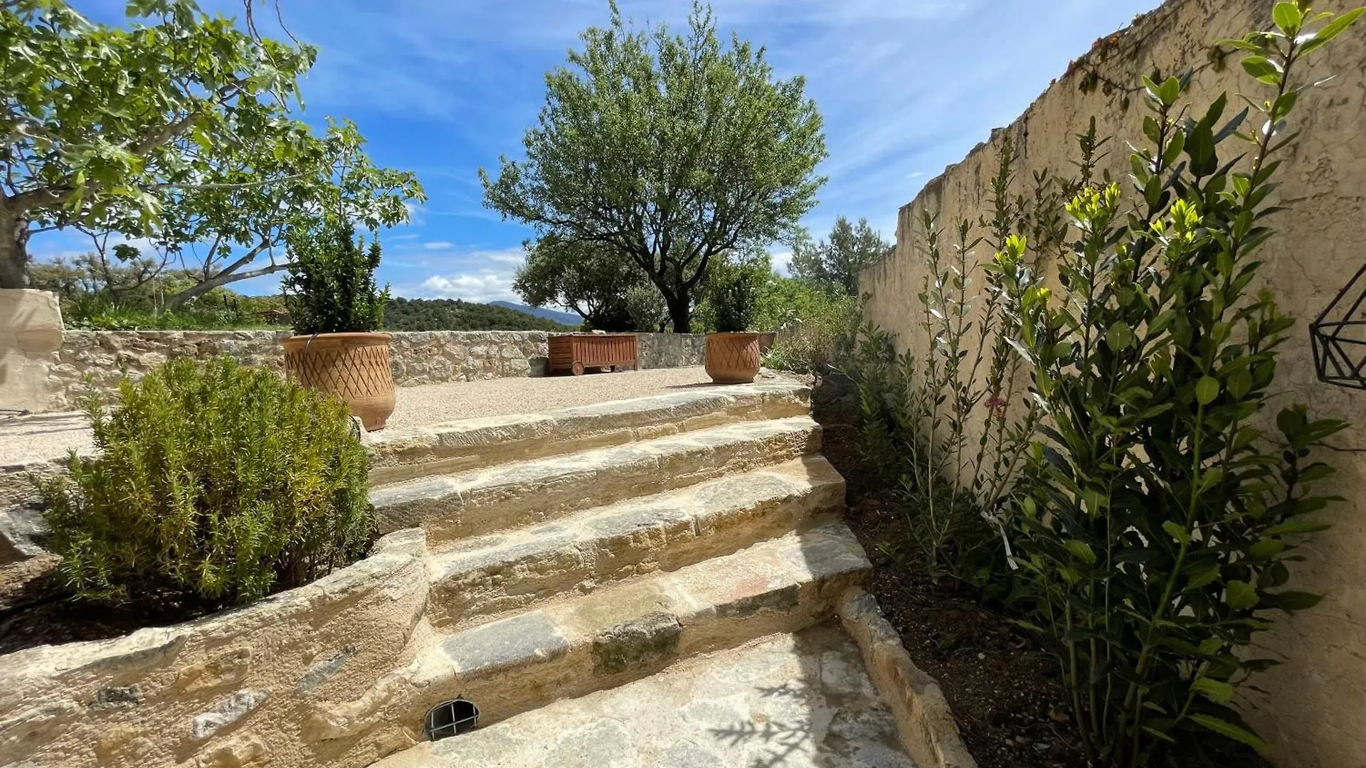 Holiday home Magnifique Maison Le Barroux France